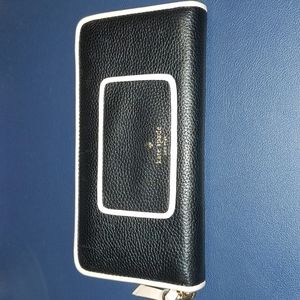 Kate Spade, black and cream leather accordion wallet, many slots